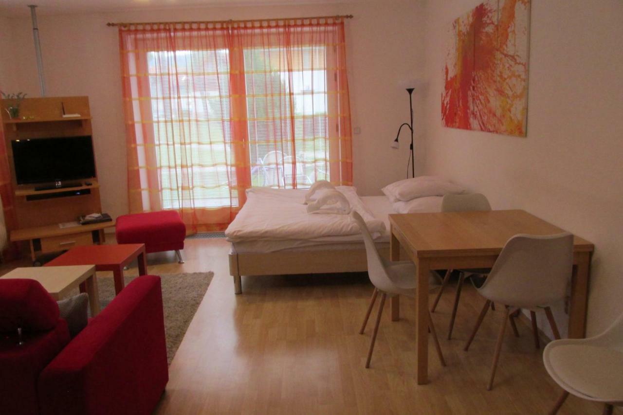 Ferienwohnung Apartman Riviera Lipno nad Vltavou Exterior foto